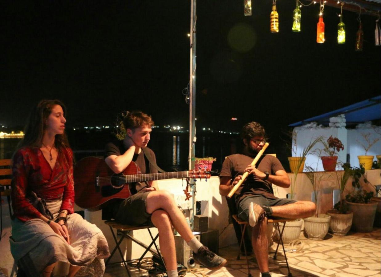 The Hostel Crown Ουνταϊπούρ Εξωτερικό φωτογραφία